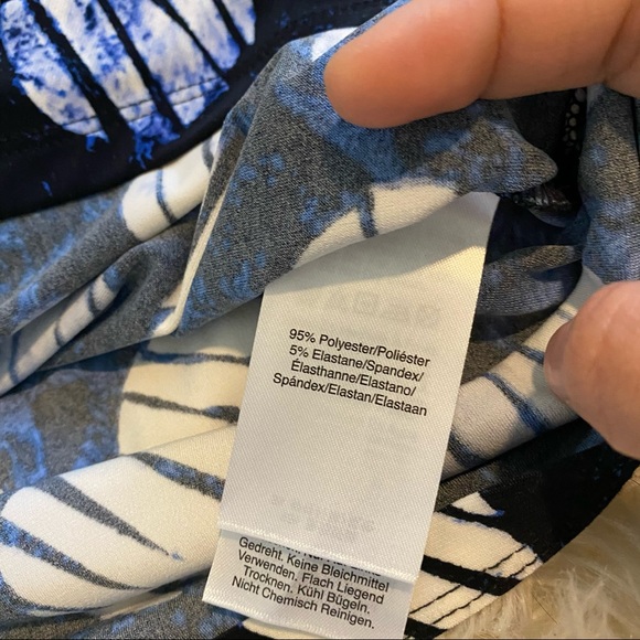 🌵 4/25 DKNY geometric polka dot v neck blouse - Picture 5 of 9